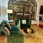Derby Eiffel Hotel Paris