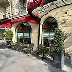Derby Eiffel 4* Paris