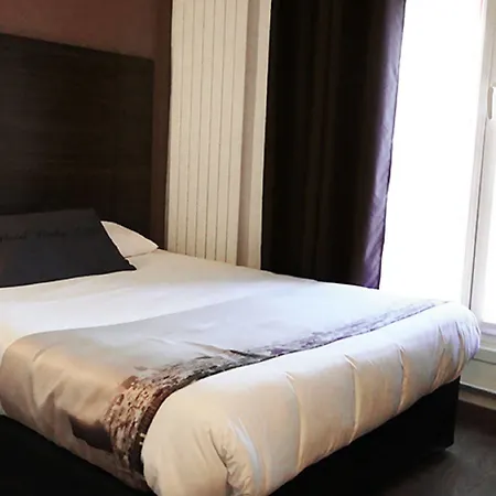 더비 에펠 파리