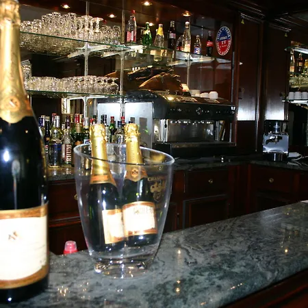 호텔 더비 에펠 3*