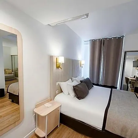 Hotel Derby Eiffel 4*
