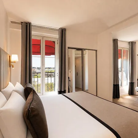 Derby Eiffel 4*