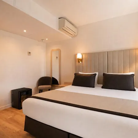 Hotell Derby Eiffel 4*