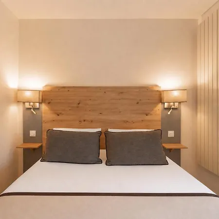 Hotell Derby Eiffel 4*