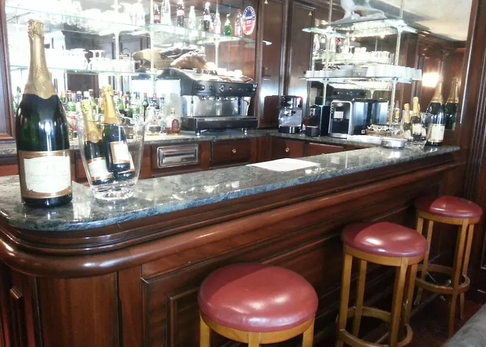 Derby Eiffel Hotel Paris