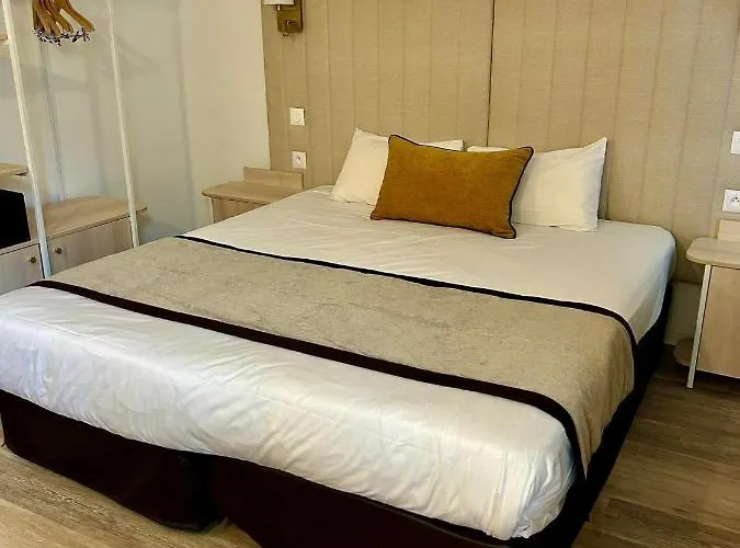 Hotel Derby Eiffel Paris