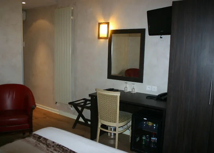 Derby Eiffel Hotel 4*