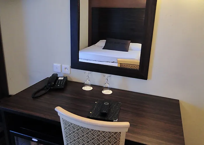 Derby Eiffel Hotel Paryż