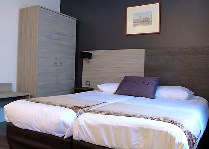 Derby Eiffel 4* Paris