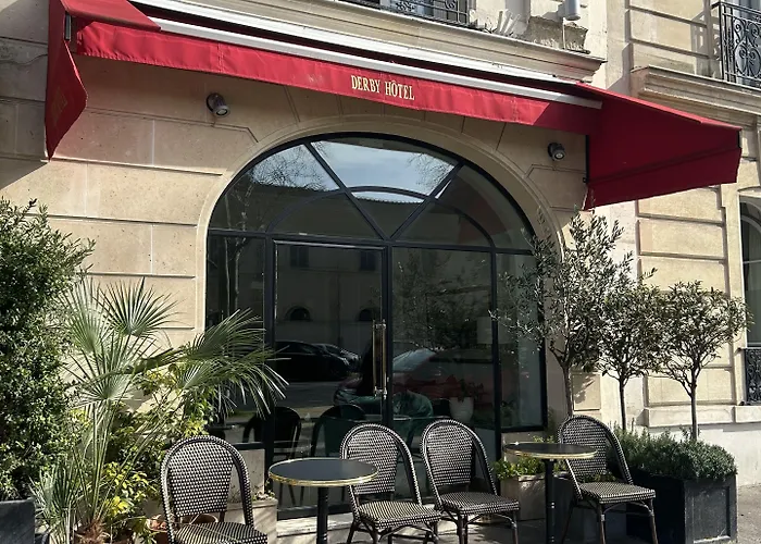 Derby Eiffel 4* Paris